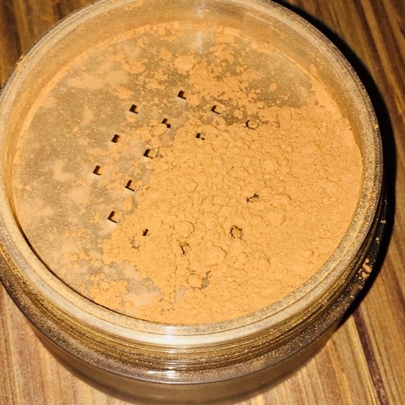 LAURA MERCIER POWDER Dark skin tones ! New no use - Picture 2 of 4